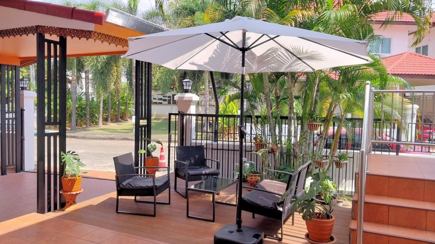 P And A Thai Lanna Guest house *